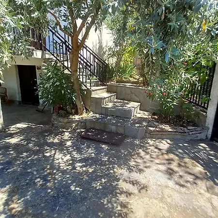Mare Monte Kazaviti * Mikros Prinos