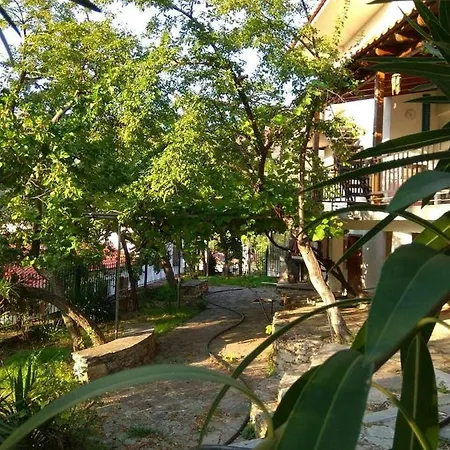 乡村民宿 Mare Monte Kazaviti *